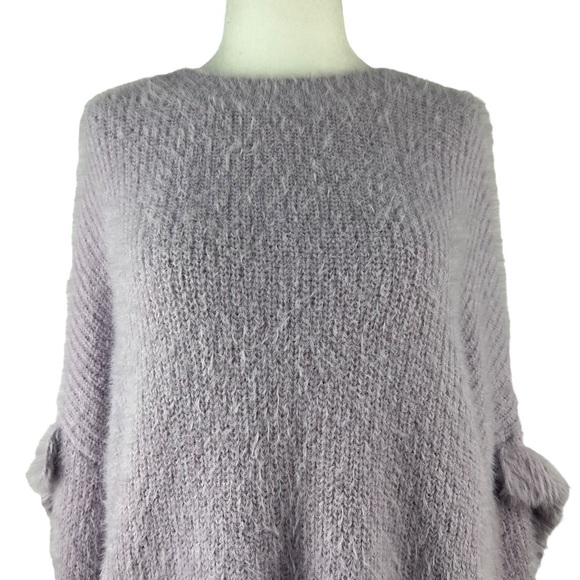 𝅺chelsea & VIOLET CREW NECK LAVENDER COLOR SLOUCH SWEATER WITH RUFFLED‎ DETAIL - Picture 2 of 11